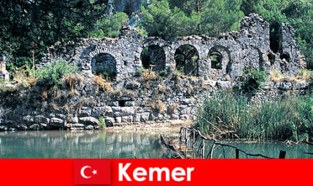 Kemer reprezentuje europejską część Turcji