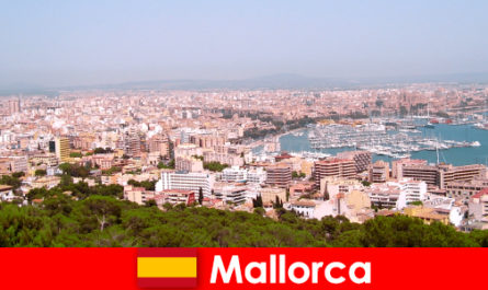 Życie emerytów na Majorce