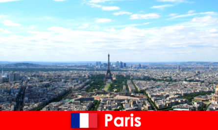 Poznaj zabytki dużego miasta Paryża