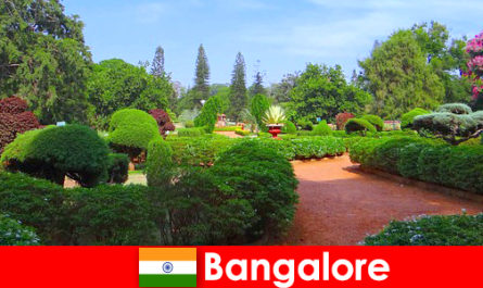 Urlopowicze w Bangalore uwielbiają kojące, piękne parki i ogrody