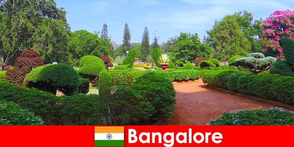 Urlopowicze w Bangalore uwielbiają kojące, piękne parki i ogrody