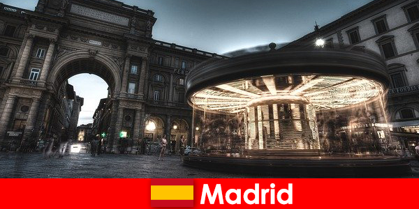 Madryt, znany z kawiarni i ulicznych sprzedawców, jest wart odwiedzenia miasta