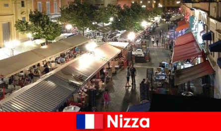 Nicea oferuje przytulne restauracje i popularne kluby nocne dla obcokrajowców