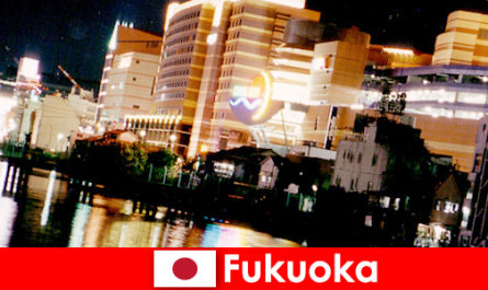 Liczne dyskoteki, kluby nocne i restauracje w Fukuoce to najlepsze miejsce spotkań wczasowiczów