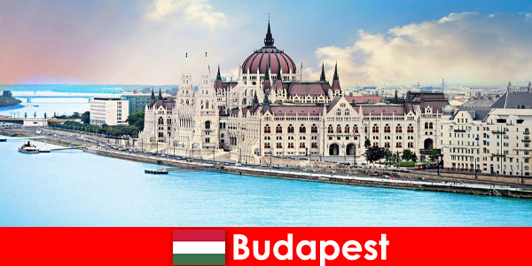 Budapeszt piękne miasto z wieloma zabytkami dla turystów