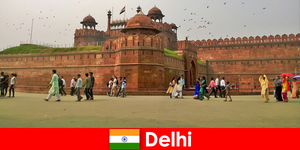 Tętniące życiem Delhi Indie dla kulturalnych podróżników z całego świata