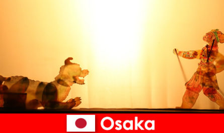 Osaka Japan zabiera turystów z całego świata w komediową podróż rozrywkową