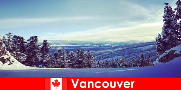 Zimowe wakacje w Vancouver w Kanadzie z zabawą na nartach dla rodziny podróżującej