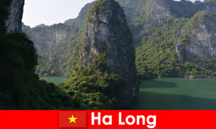 Ekscytujące wycieczki i jaskinie dla wczasowiczów w Ha Long Wietnam