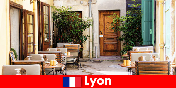Ucztuj przysmaki w przyjaznej gastronomii w Lyonie we Francji