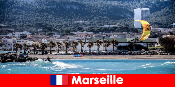 Sporty wodne są bardzo popularne na wybrzeżu Morza Śródziemnego w Marsylii we Francji