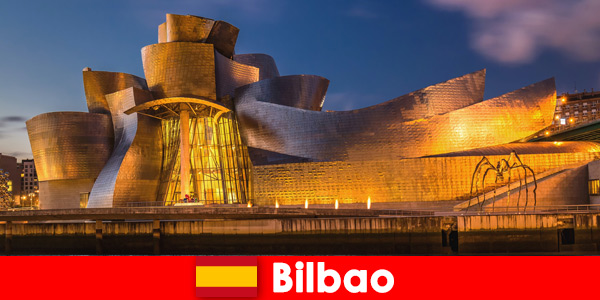 Semestralna wycieczka dla studentów sztuki do Bilbao w Hiszpanii zawsze jest przeżyciem