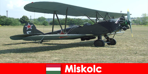 Miłośnicy starych maszyn latających odkryją wiele tutaj, w Miszkolcu na Węgrzech