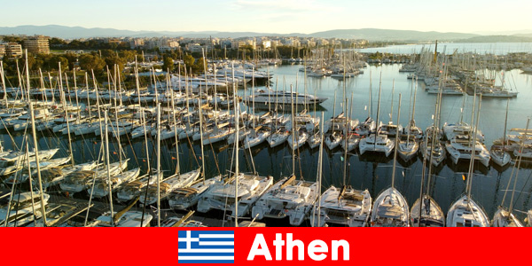 Port w Atenach Grecja jest zawsze magnesem dla wczasowiczów