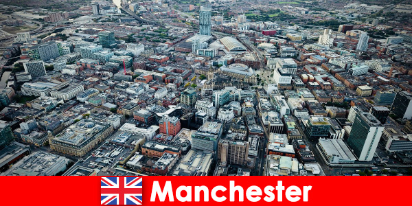 Młodzi emigranci kochają i mieszkają w Manchesterze w Anglii