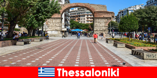 Doświadcz tradycyjnego stylu życia i zabytkowych budynków w Salonikach w Grecji