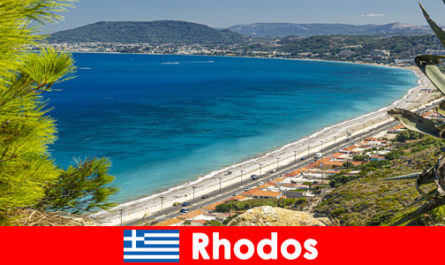 Wyspa Rodos i fantastyczne plaże cieszą się uznaniem gości na Rodos w Grecji