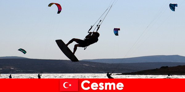 Sporty wodne stają się coraz bardziej popularne wśród turystów w Cesme Turcja