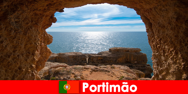 Niedrogi wyjazd do Portimão Portugalia dla młodych wczasowiczów